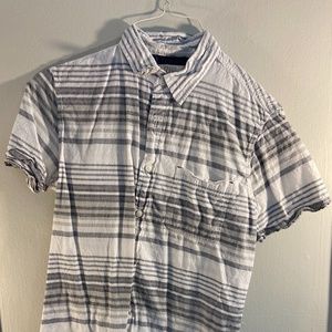 Free Planet Short Sleeve Casual Button down